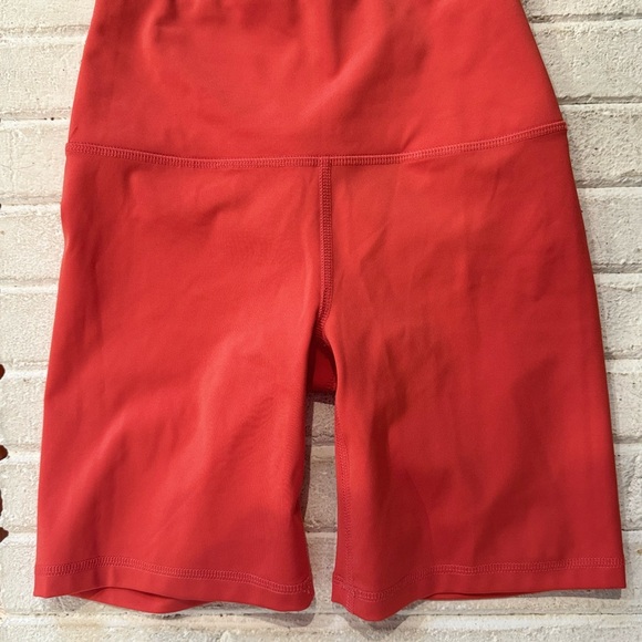 Reformation Ecomove Shorts - Picture 2 of 4